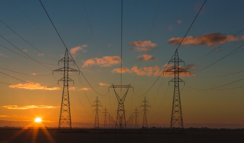 Arera: si confermano i miglioramenti delle interruzioni sulla rete elettrica