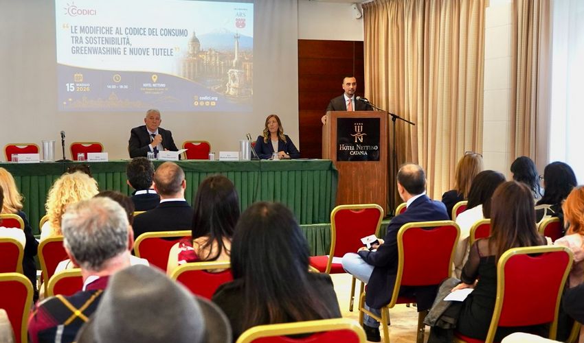 Dal greenwashing agli equilibri geopolitici, il Congresso di Catania traccia la rotta di Codici per la tutela dei consumatori